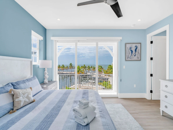 Luxury Oceanfront Vacation Rental in Marathon FL - 5-Bedroom Stunning Views
